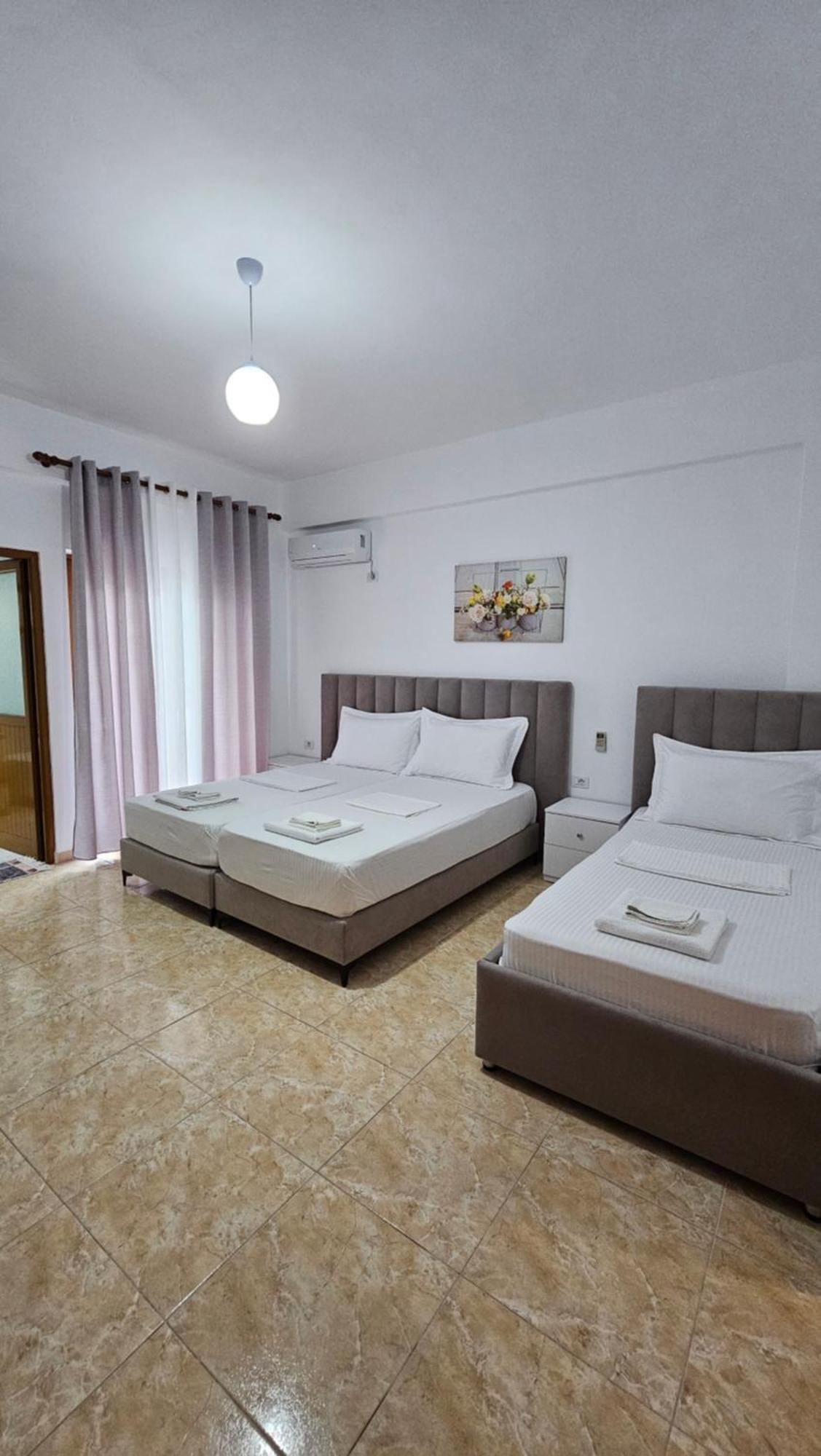 Vila Malo 1 Hotel Ksamil Bagian luar foto